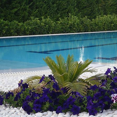 Cosmos Resort Kálamosz Kültér fotó